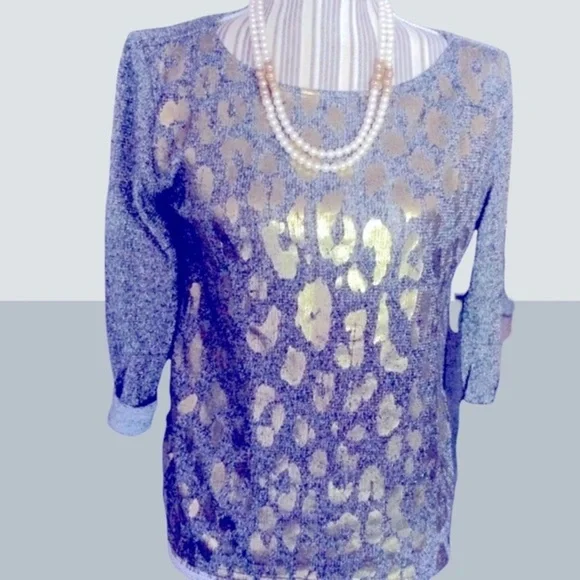 Gray /gold blouse. - Picture 3 of 5